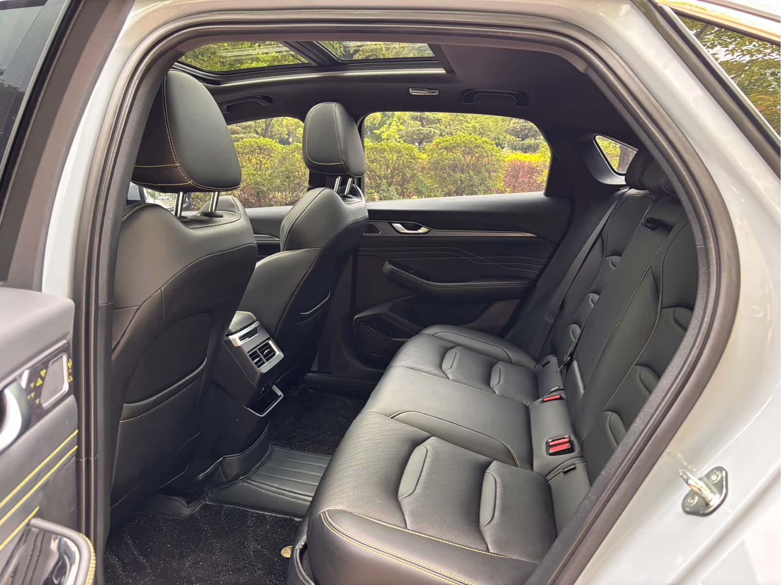 Geely Preface, 2024 14