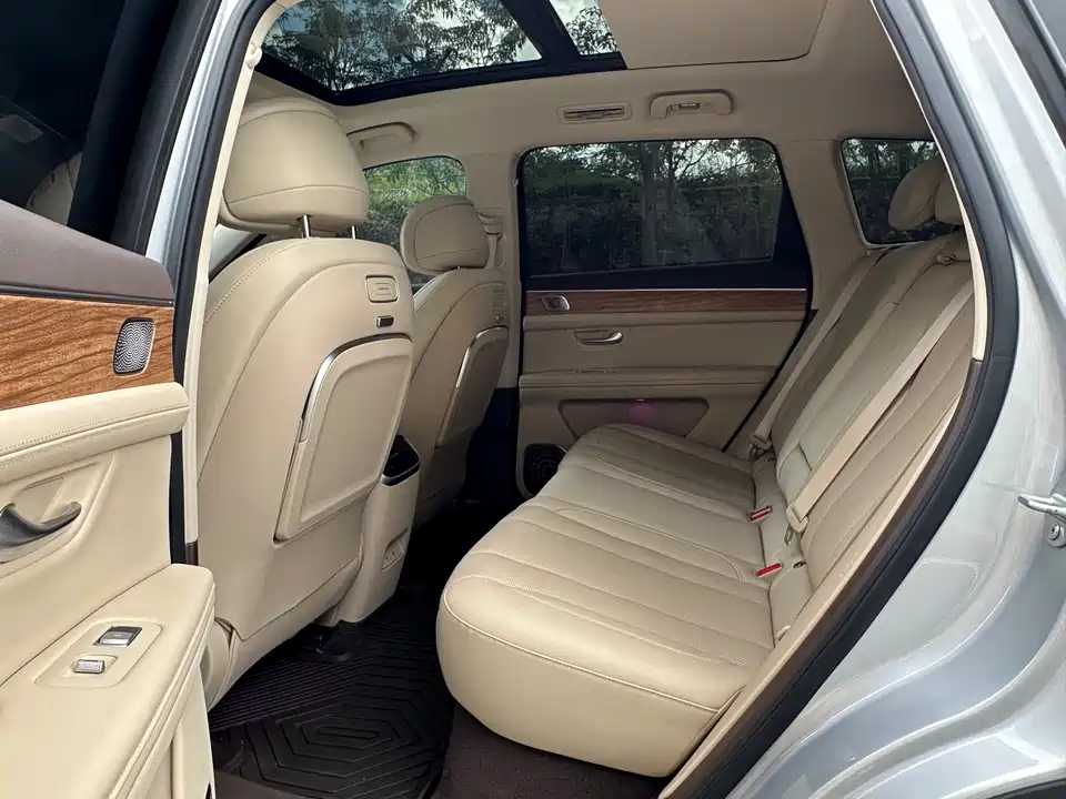 AITO Ask the world M7