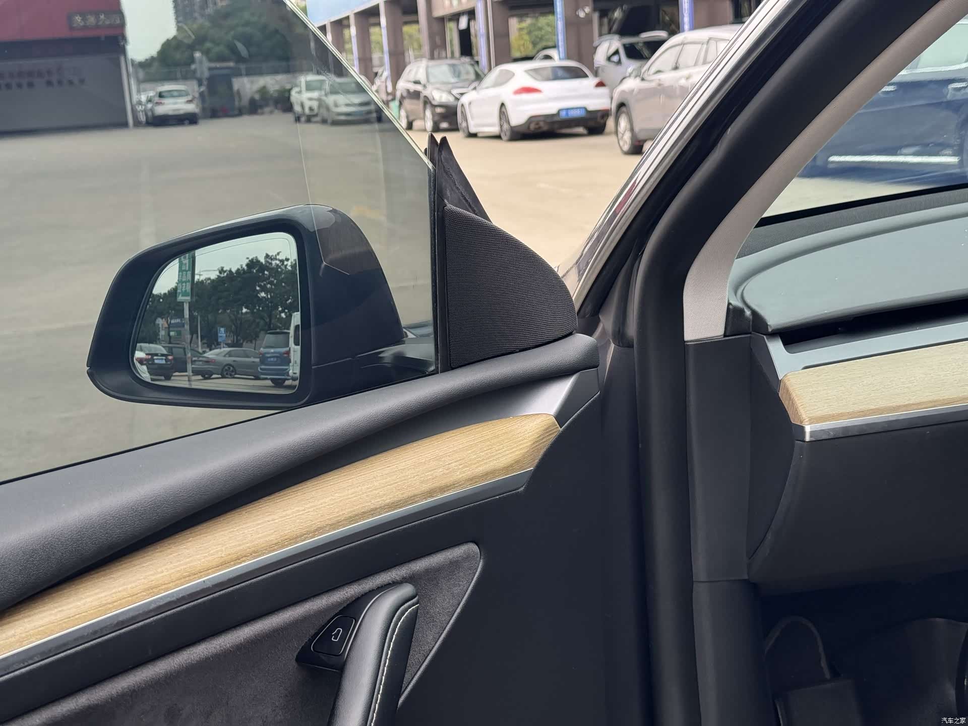 Tesla Model Y, 2022 9