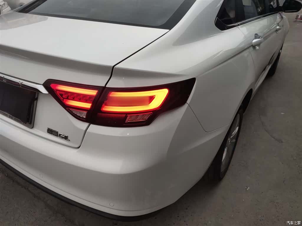 Geely Emgrand, 2021 23