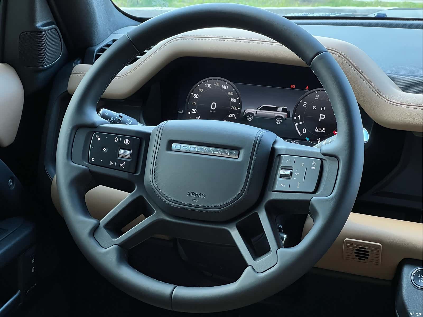 Land Rover Defender, 2026 10
