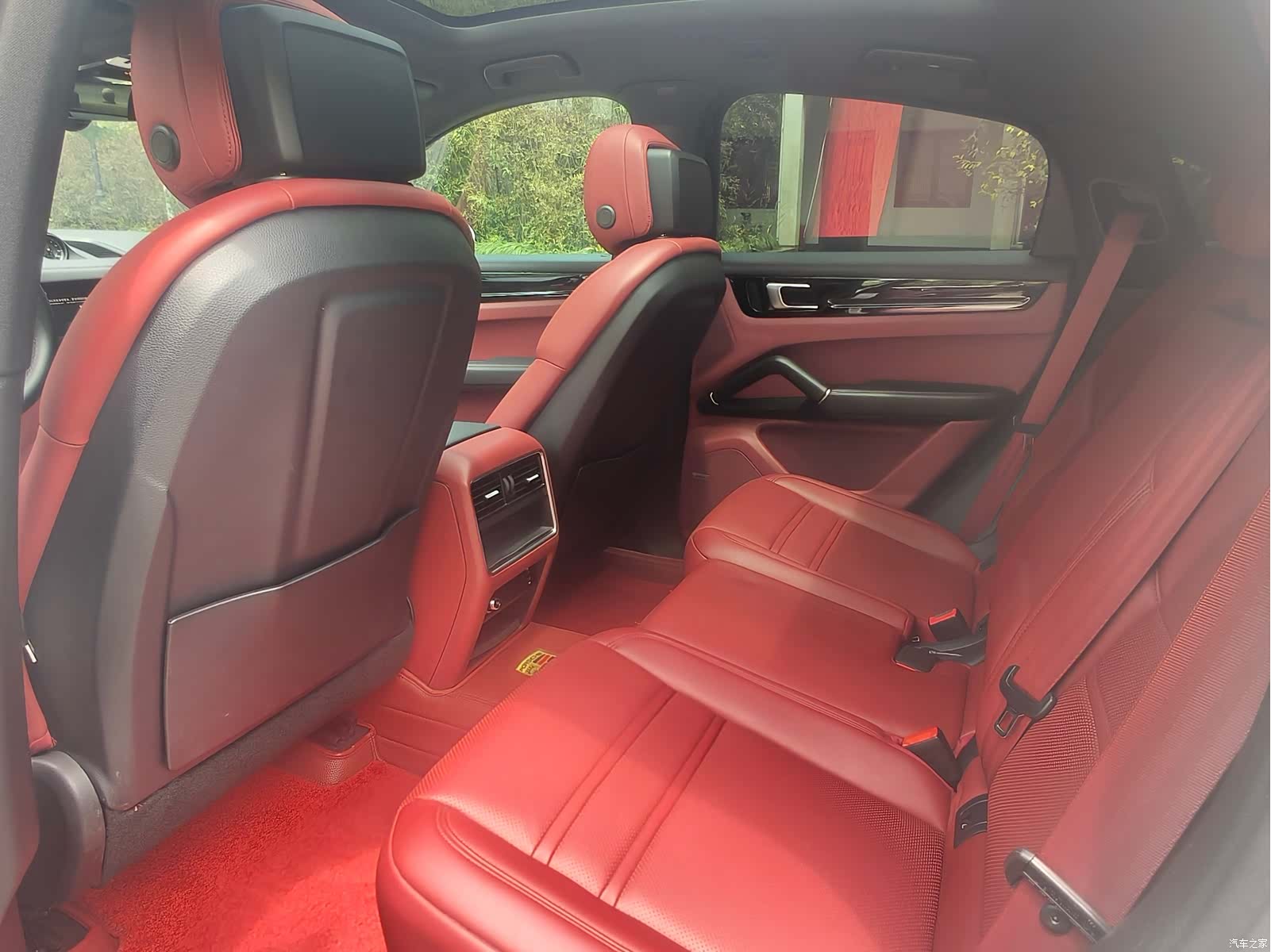 Porsche Cayenne, 2022 11