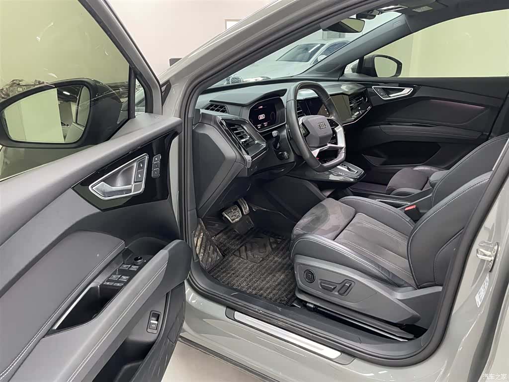 Audi Q4 e-tron, 2023 11