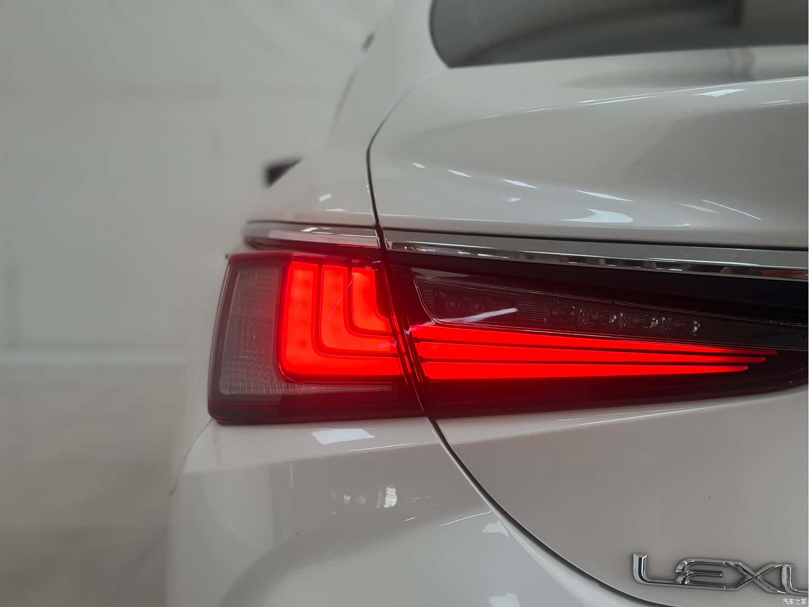 Lexus ES, 2023 8