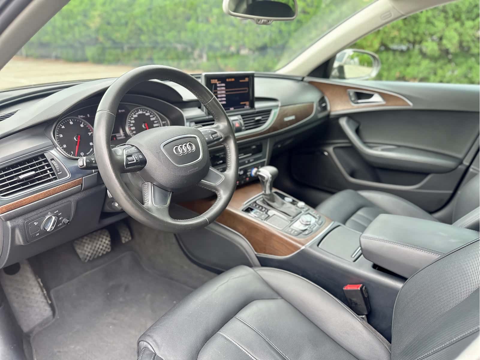 Audi A6L, 2012 17