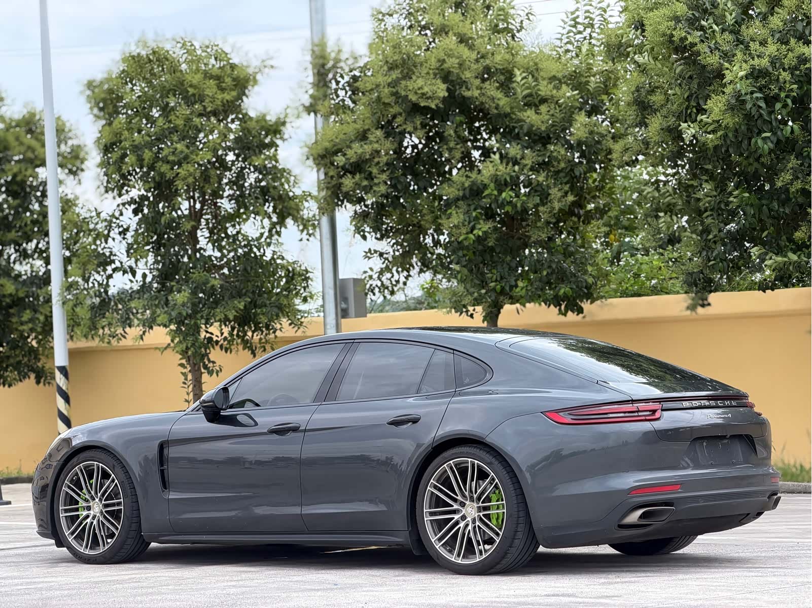 Porsche Panamera, 2019 все фото