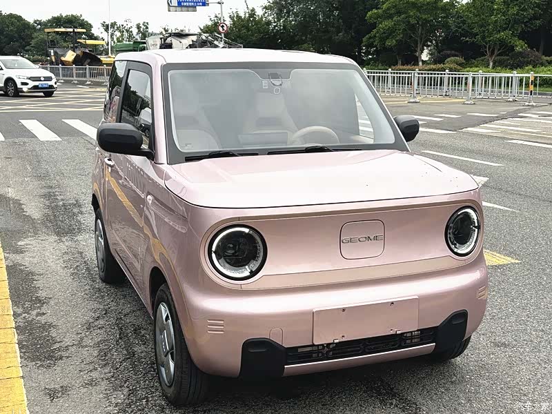 Geely Panda, 2023 16