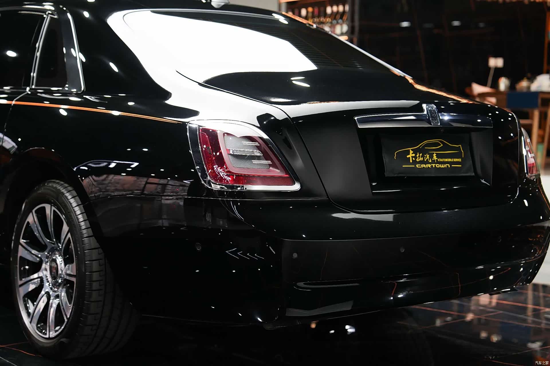 Rolls-Royce Ghost, 2025 8