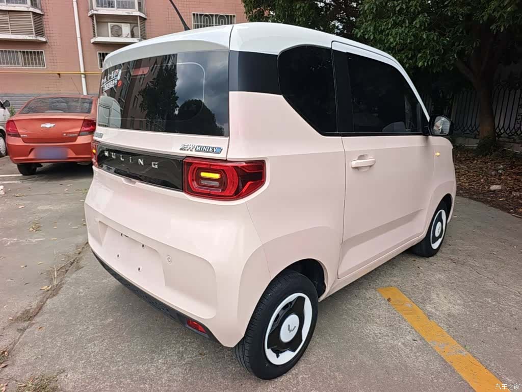 Wuling MINIEV, 2022 7