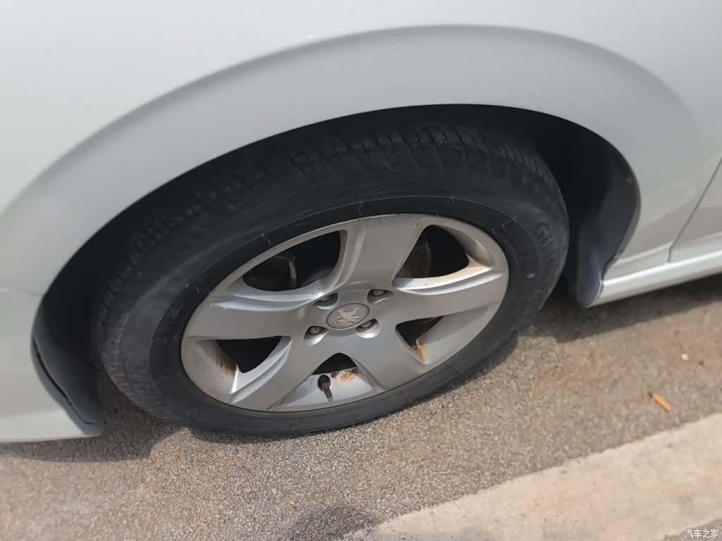 Peugeot 308, 2014 23