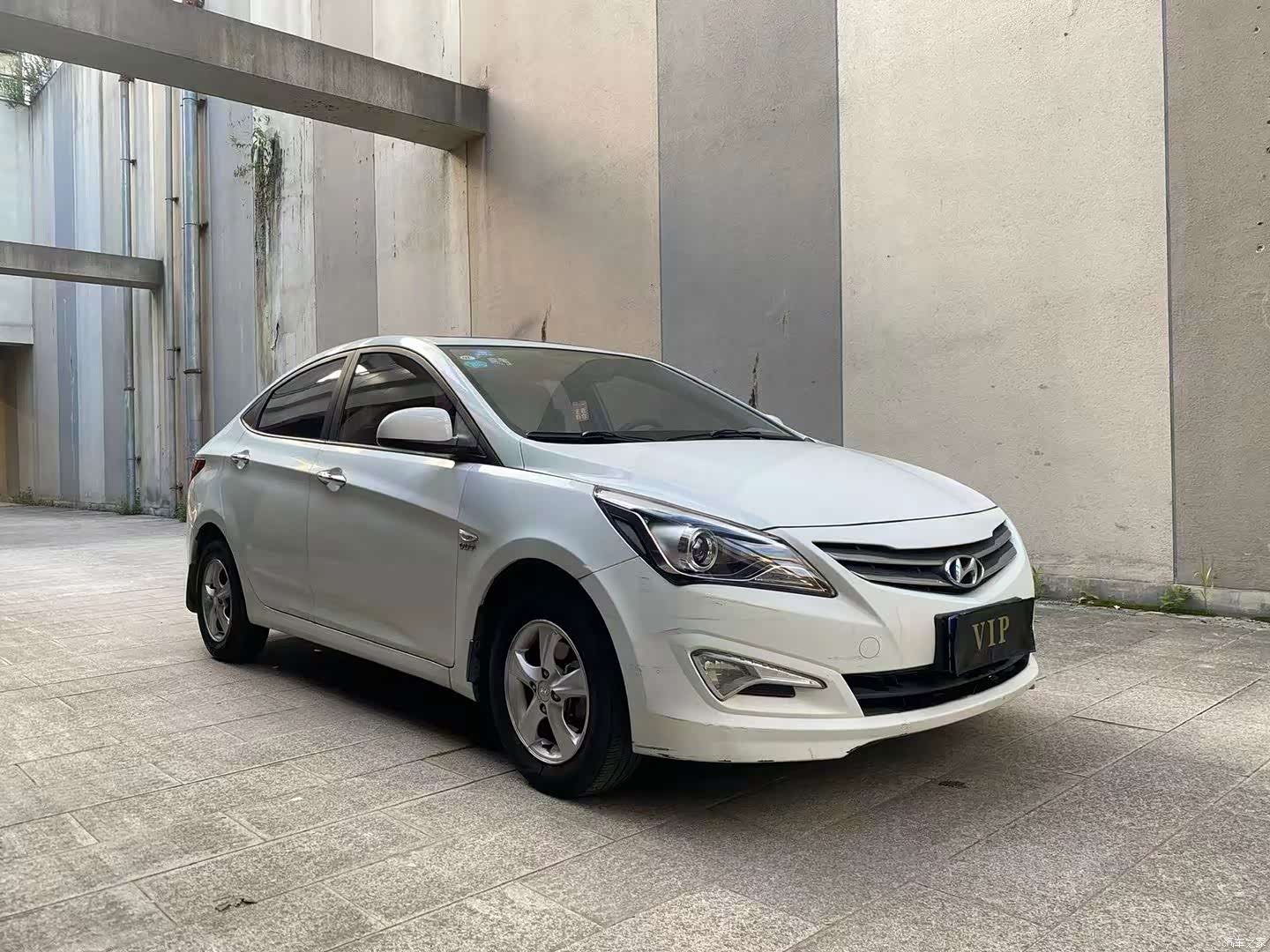 Hyundai GLX, 2015 3