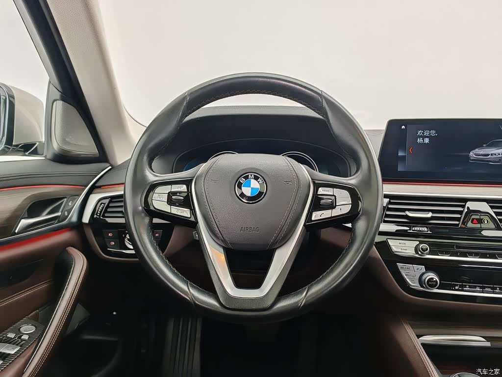 BMW 5 Series, 2018 11