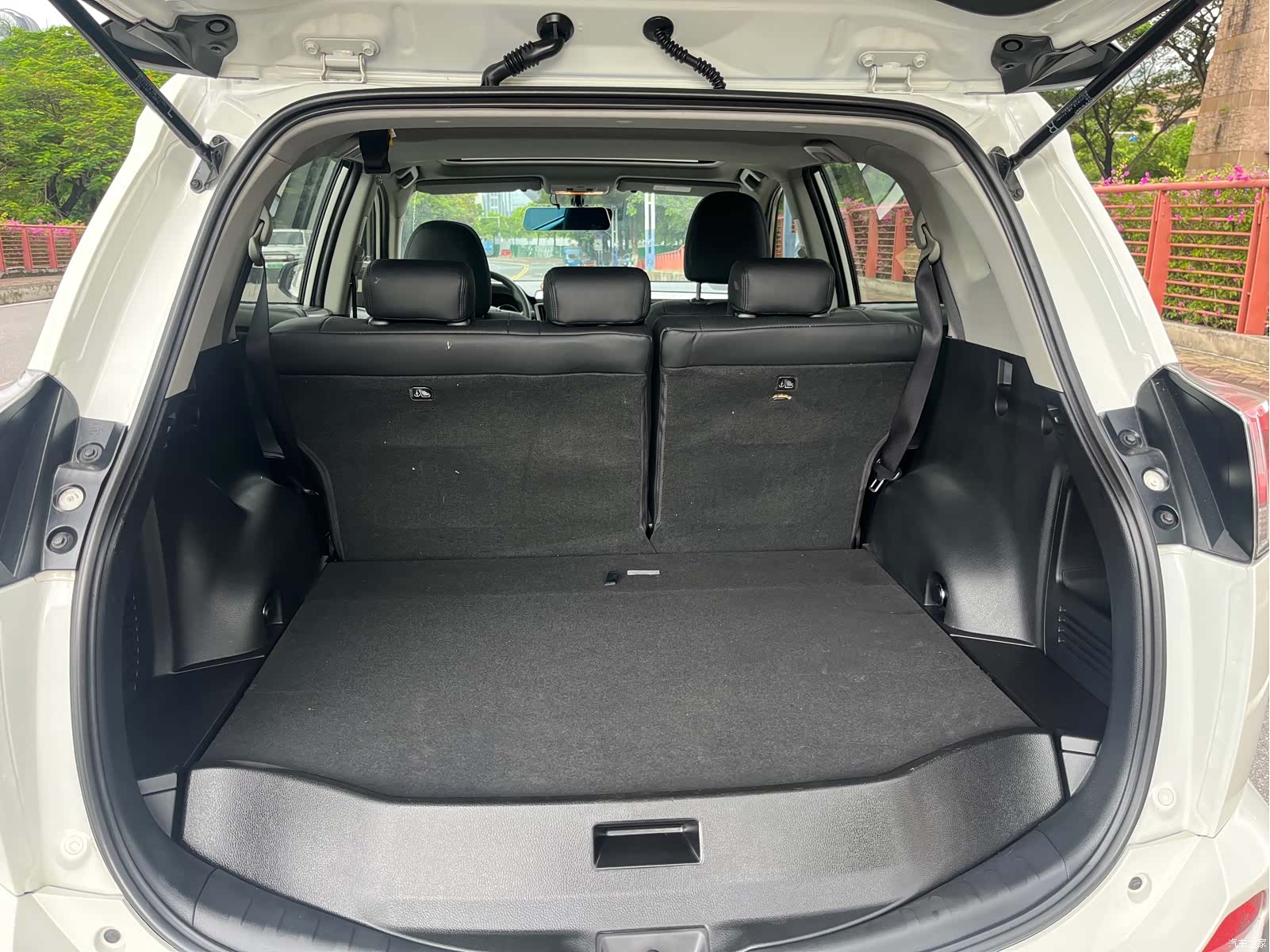 Toyota RAV4, 2019 19