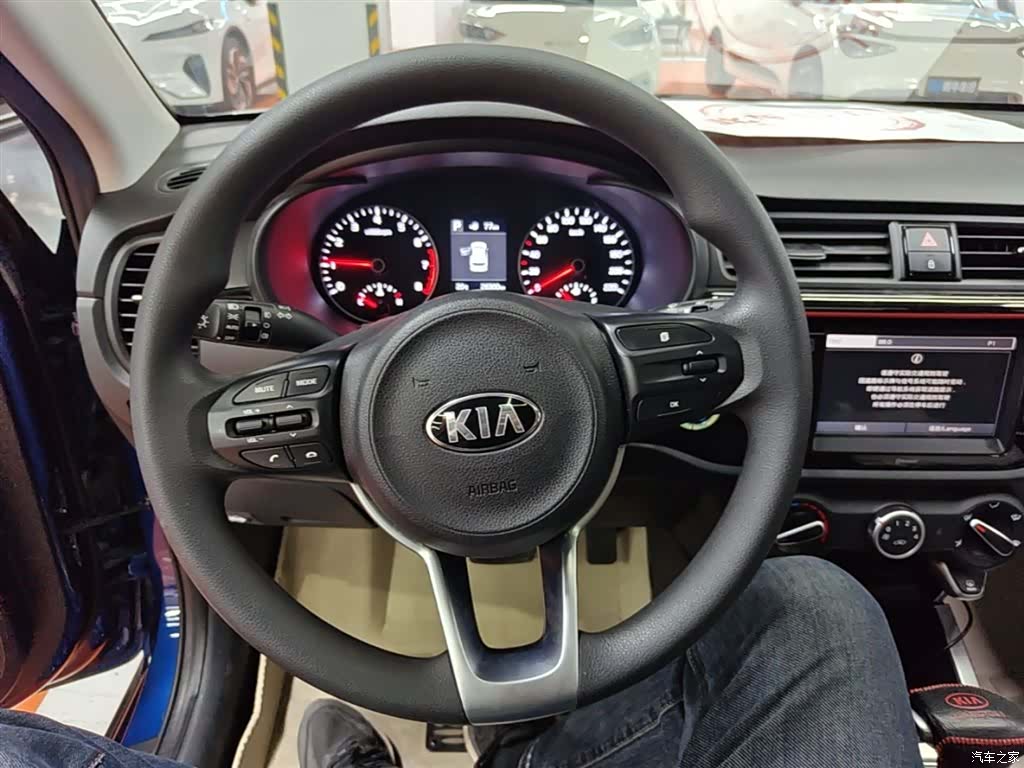 Kia KX, 2018 11