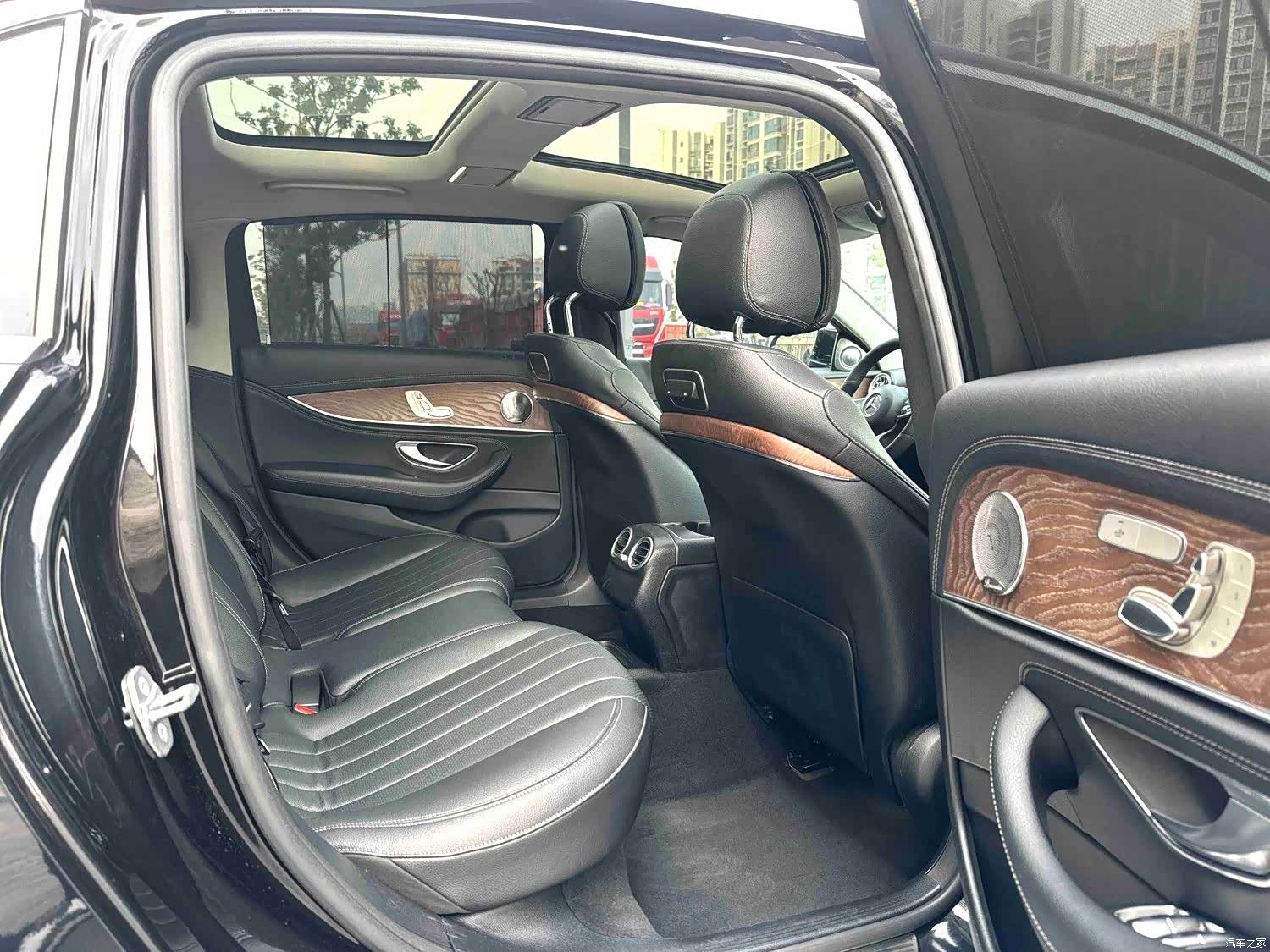 Mercedes-Benz E-Class, 2018 11