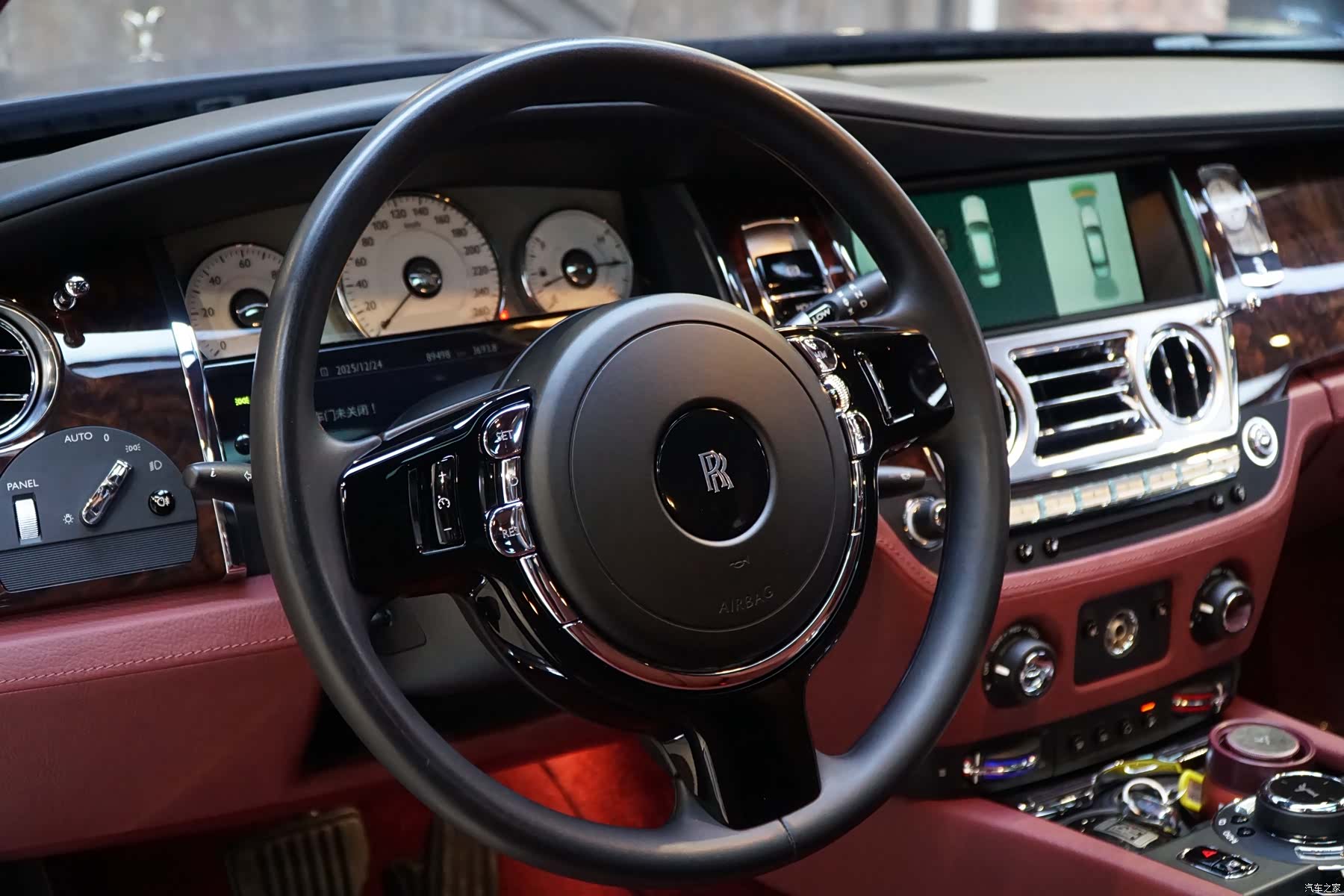 Rolls-Royce Ghost, 2014 19