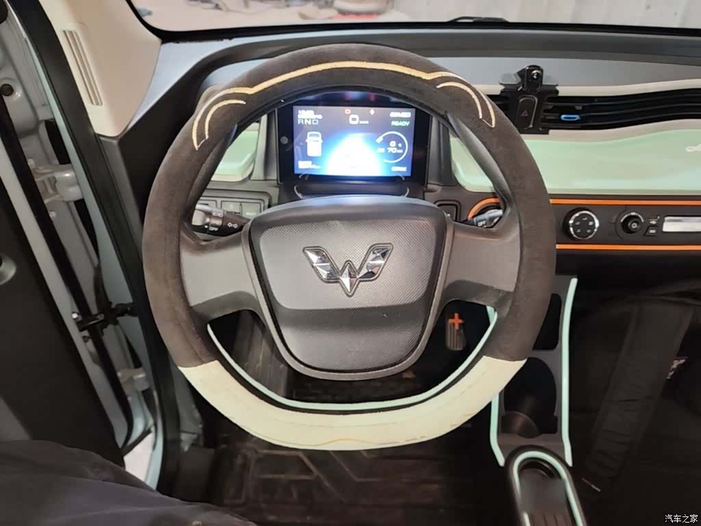 Wuling MINIEV, 2020 7