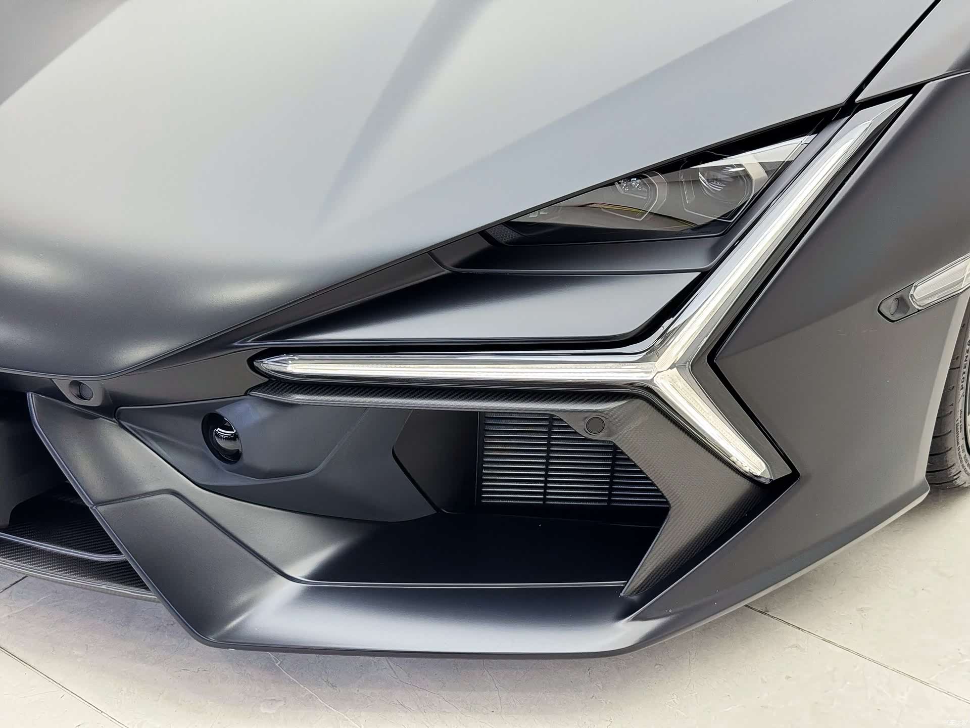 Lamborghini Revuelto, 2025 11