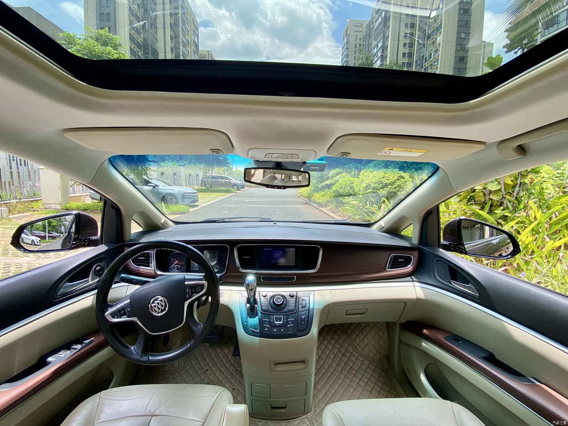 Buick GL8, 2016 4