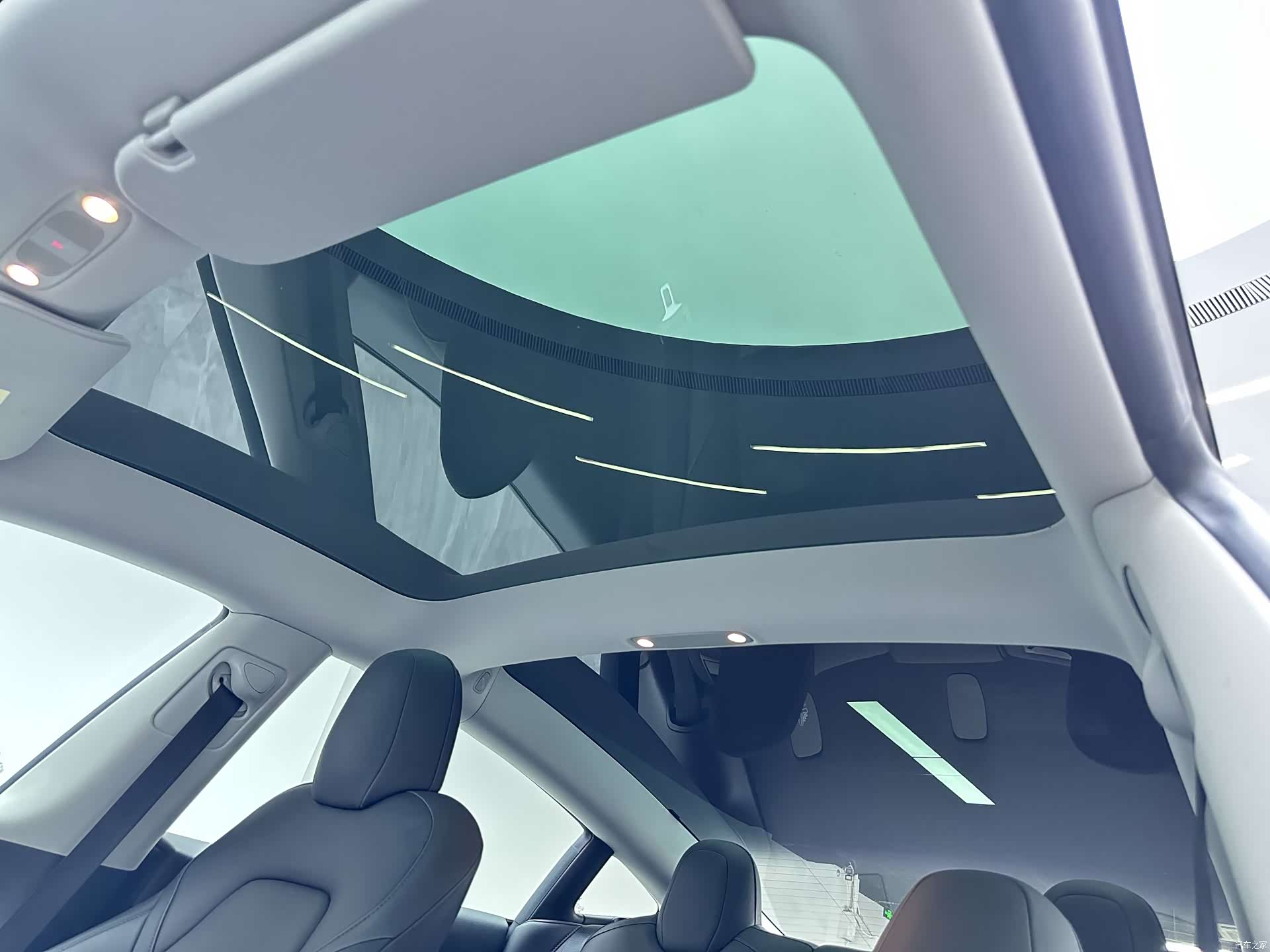 Tesla Model 3, 2022 18