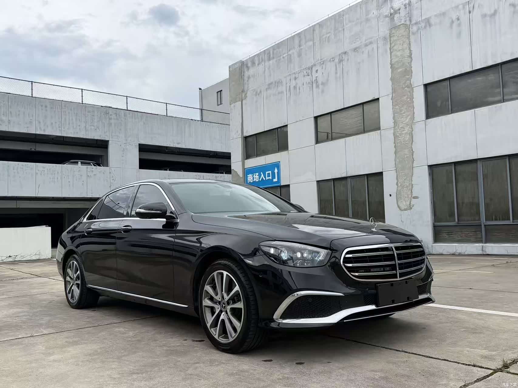 Mercedes-Benz E-Class, 2018 3