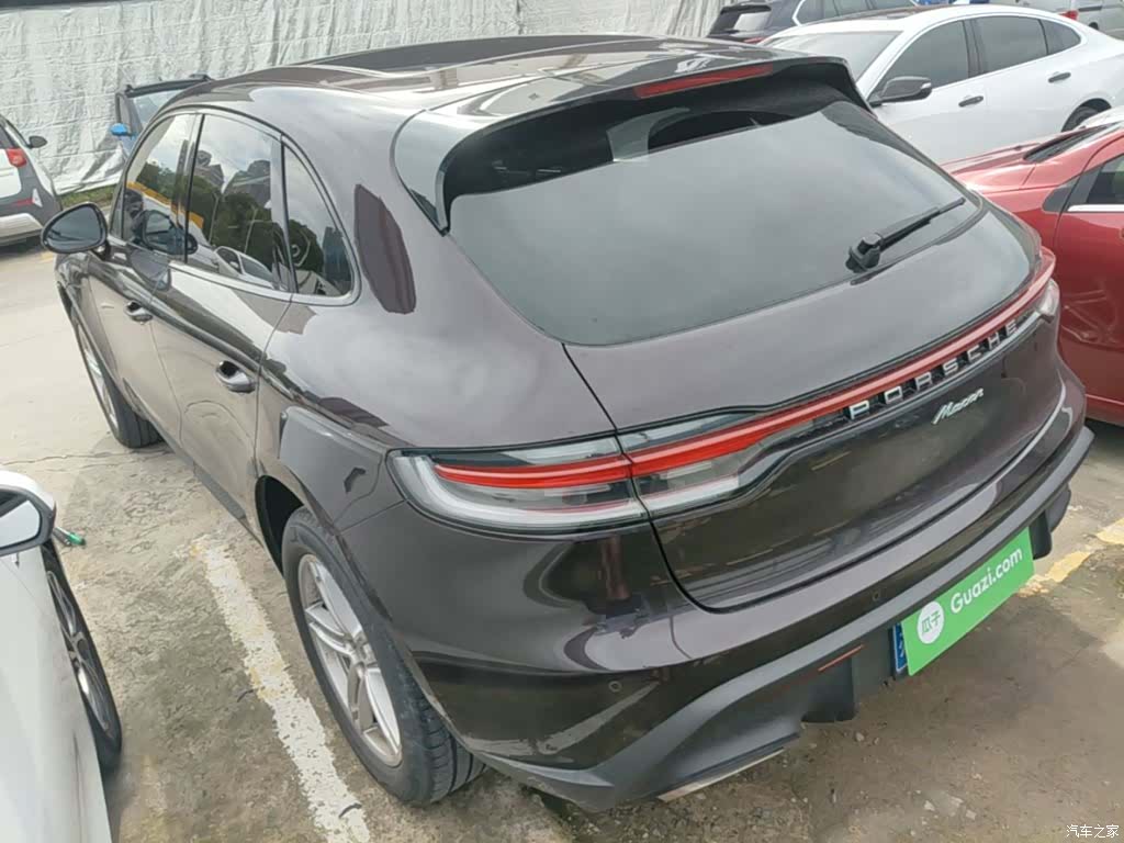Porsche Macan, 2023 все фото