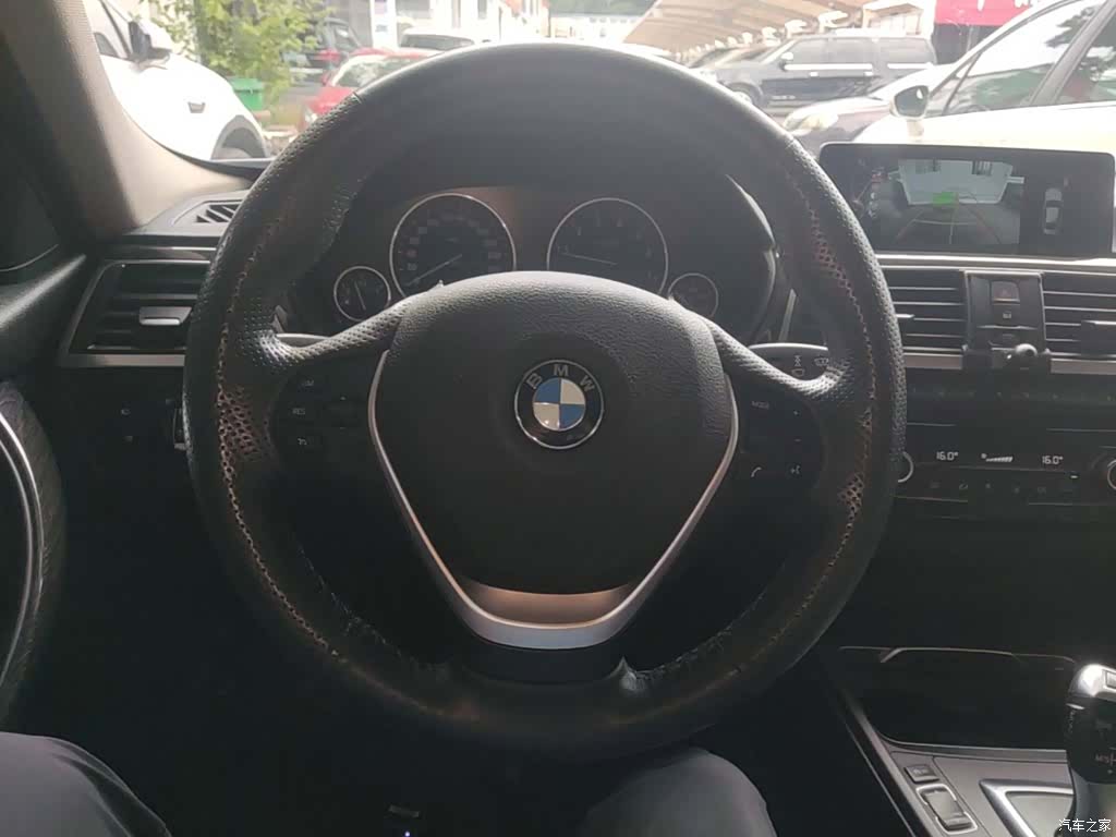 BMW 3 Series, 2016 11