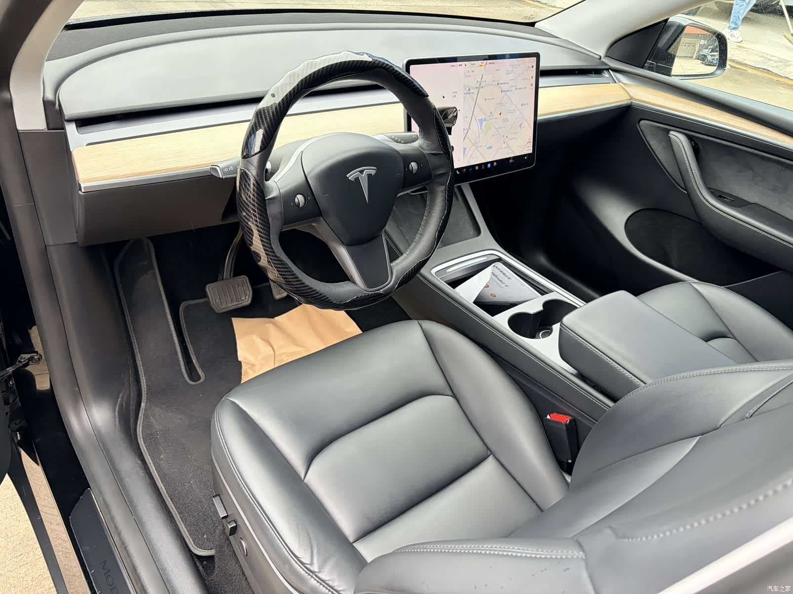 Tesla Model Y, 2021 11