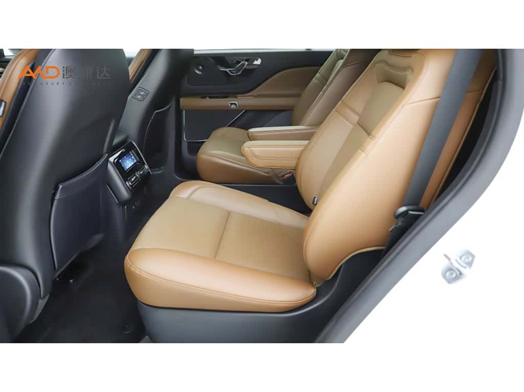 Lincoln Aviator, 2023 7