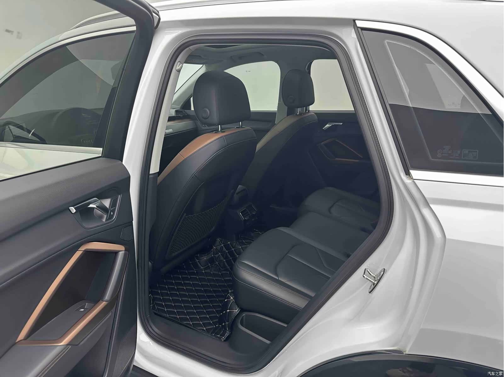 Audi Q3, 2021 12