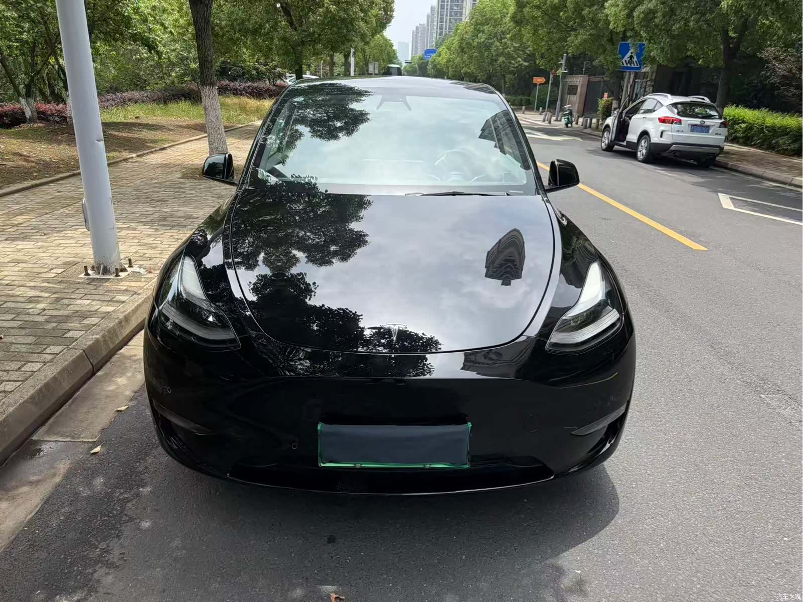 Tesla Model Y, 2021 2