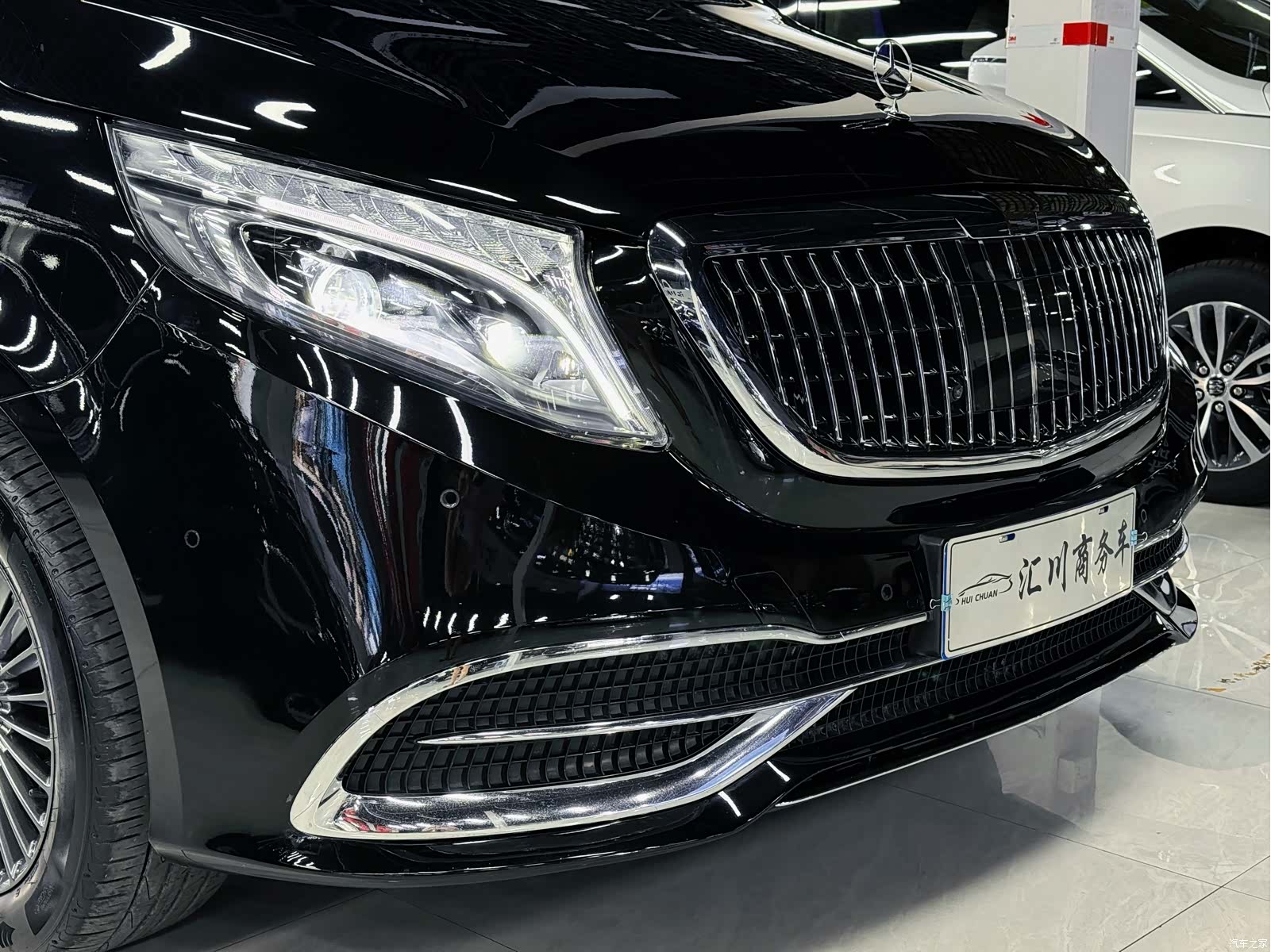 Mercedes-Benz 7, 2023 14
