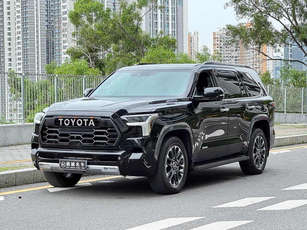 Toyota Sequoia