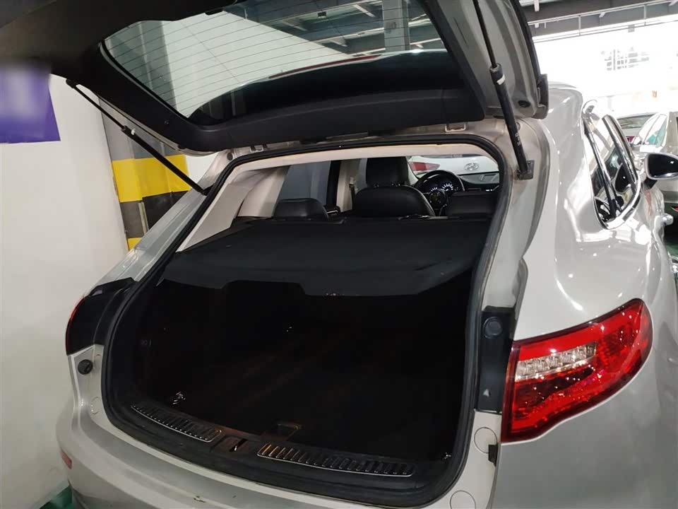 Zotye SR9 Zotye SR9