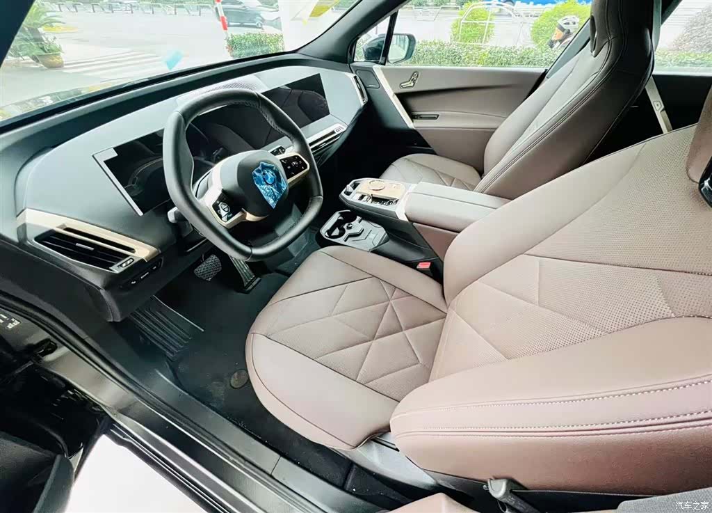 BMW iX, 2023 15