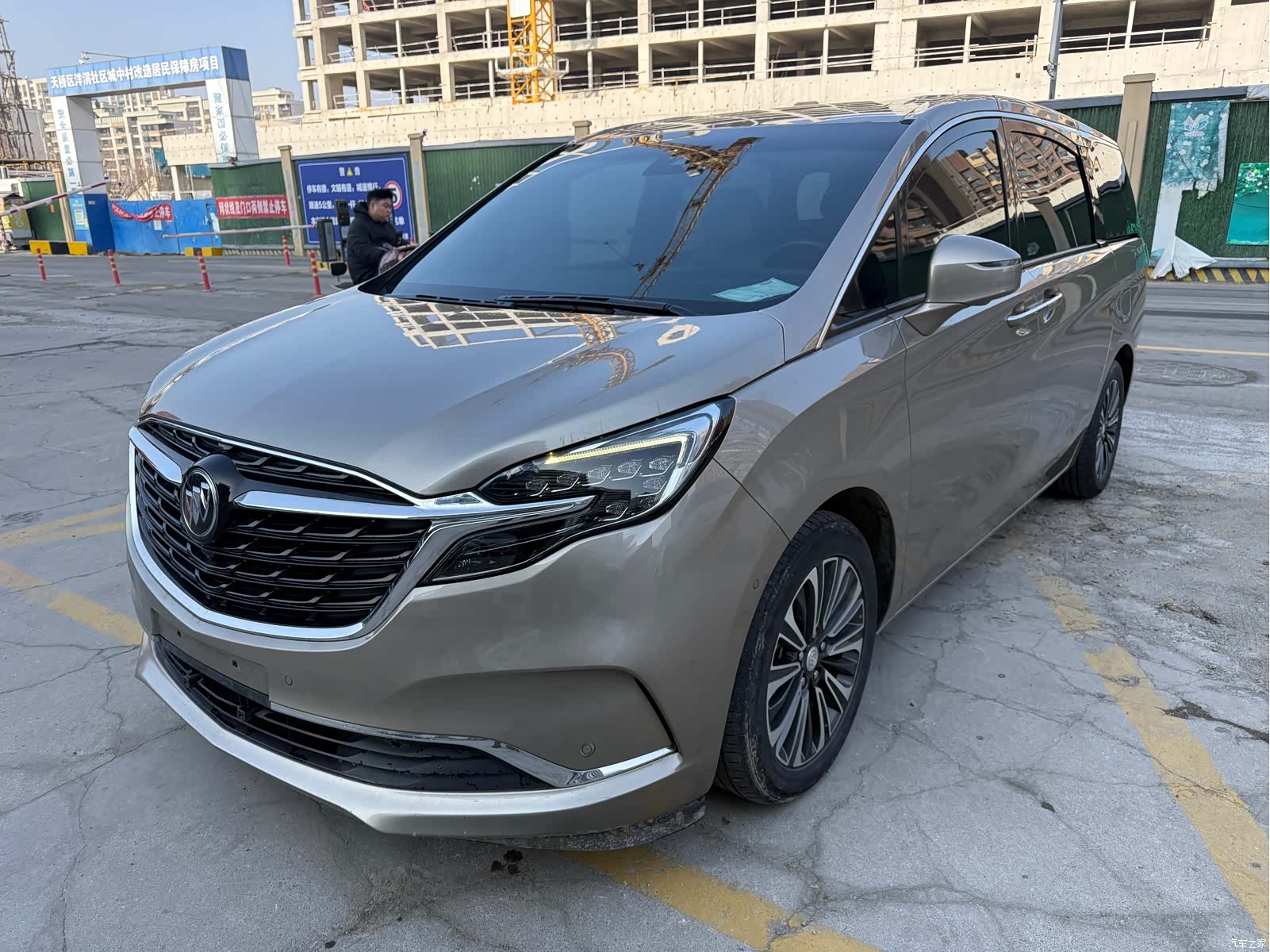 Buick GL8, 2022 1