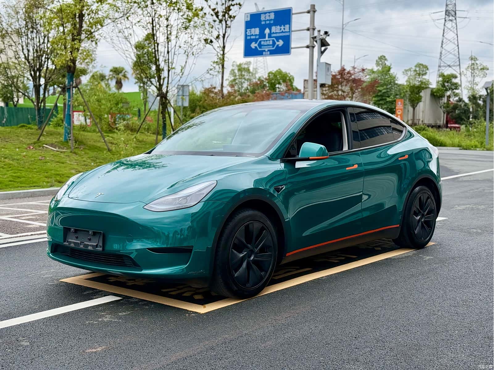 Tesla Model Y, 2024 1