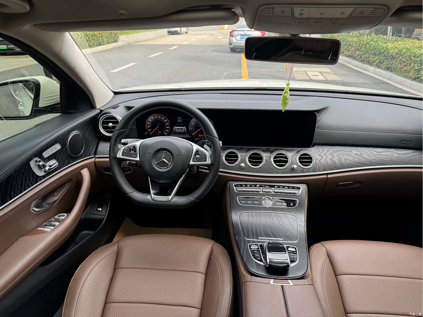 Mercedes-Benz E-Class, 2018 14