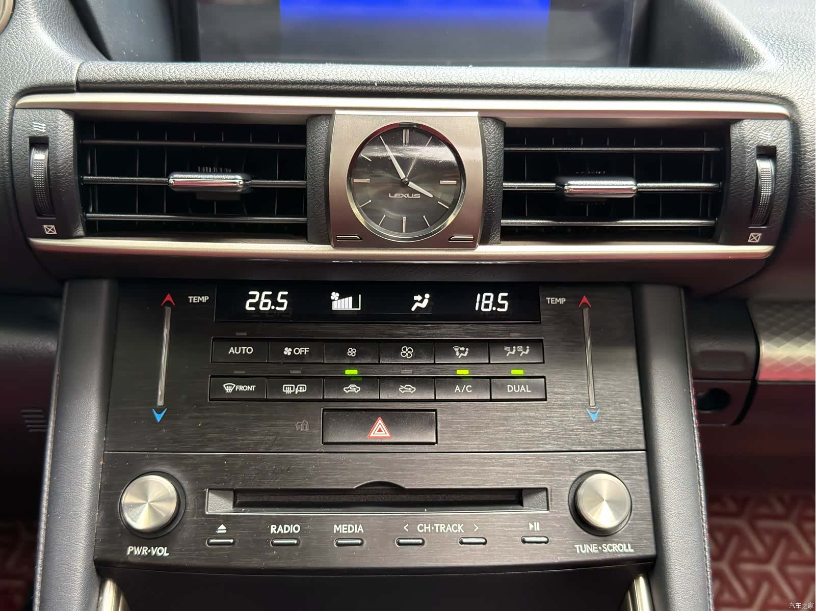 Lexus IS, 2018 20