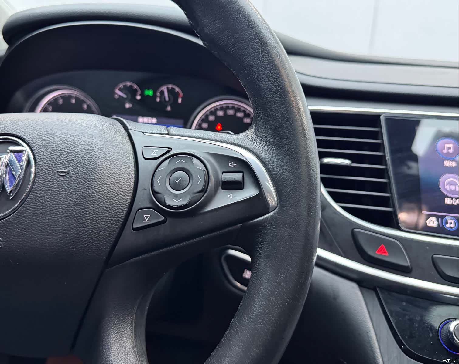 Buick LaCrosse, 2020 21