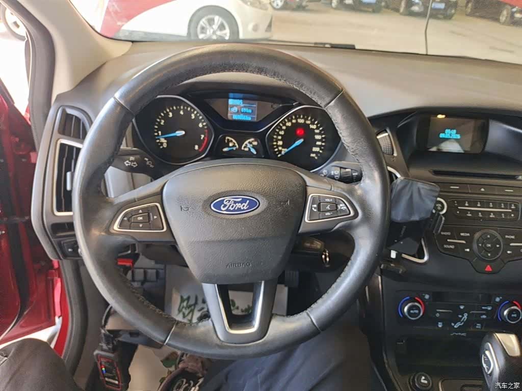Ford Focus, 2016 11