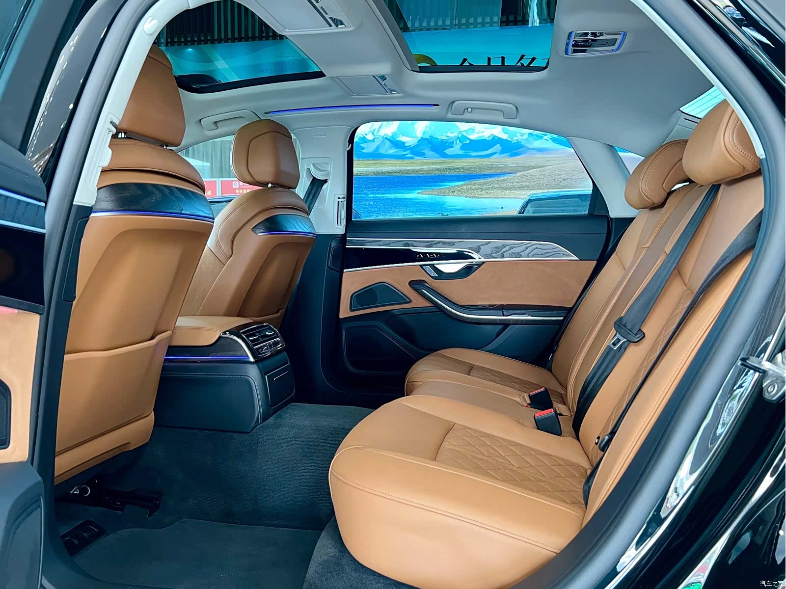 Audi A8L, 2024 10