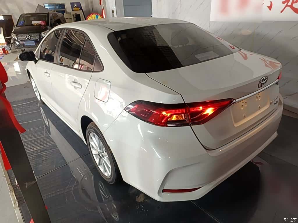 Toyota Corolla, 2021 все фото