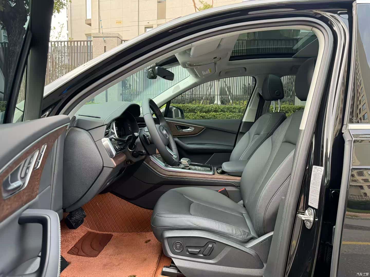 Audi Q7, 2024 10