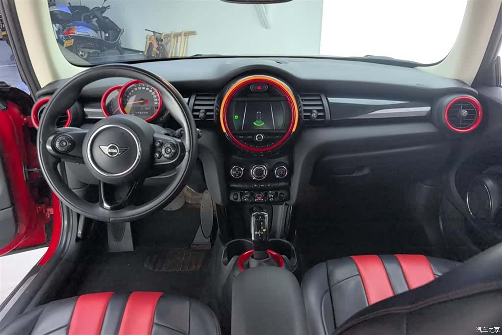 Mini ONE, 2019 12