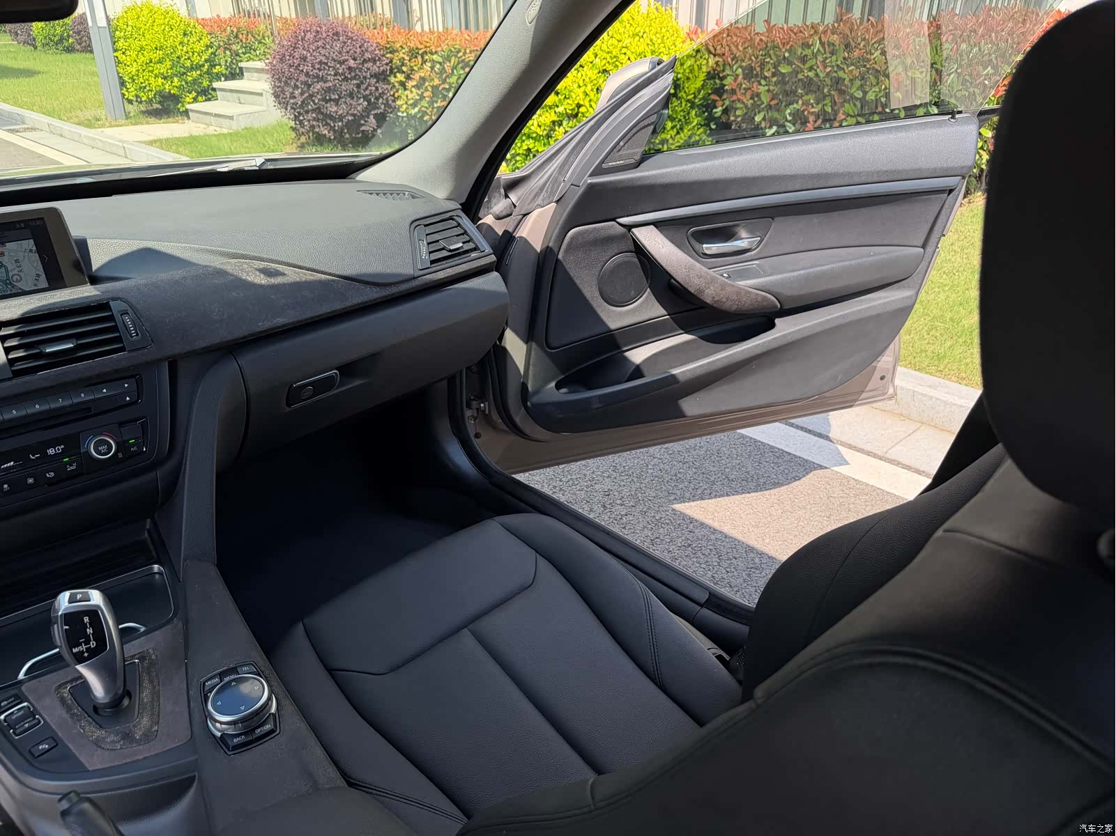 BMW 3 Series, 2016 23