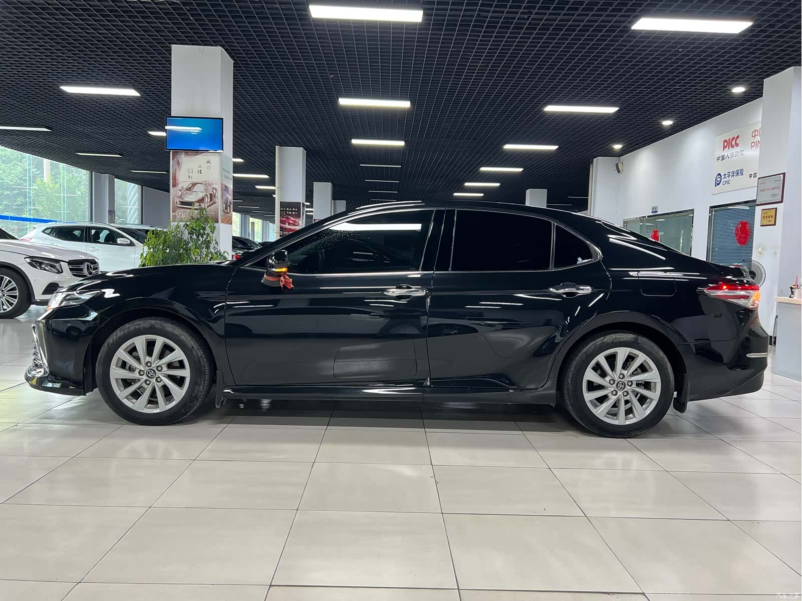 Toyota Camry, 2023 3