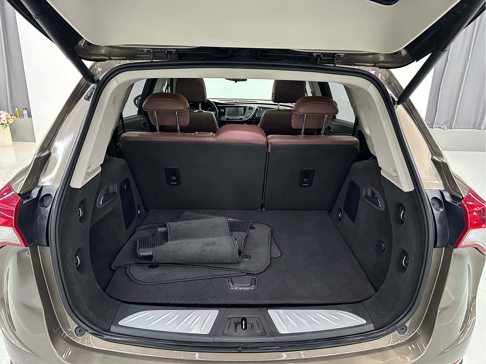 Buick Envision Plus, 2020 10