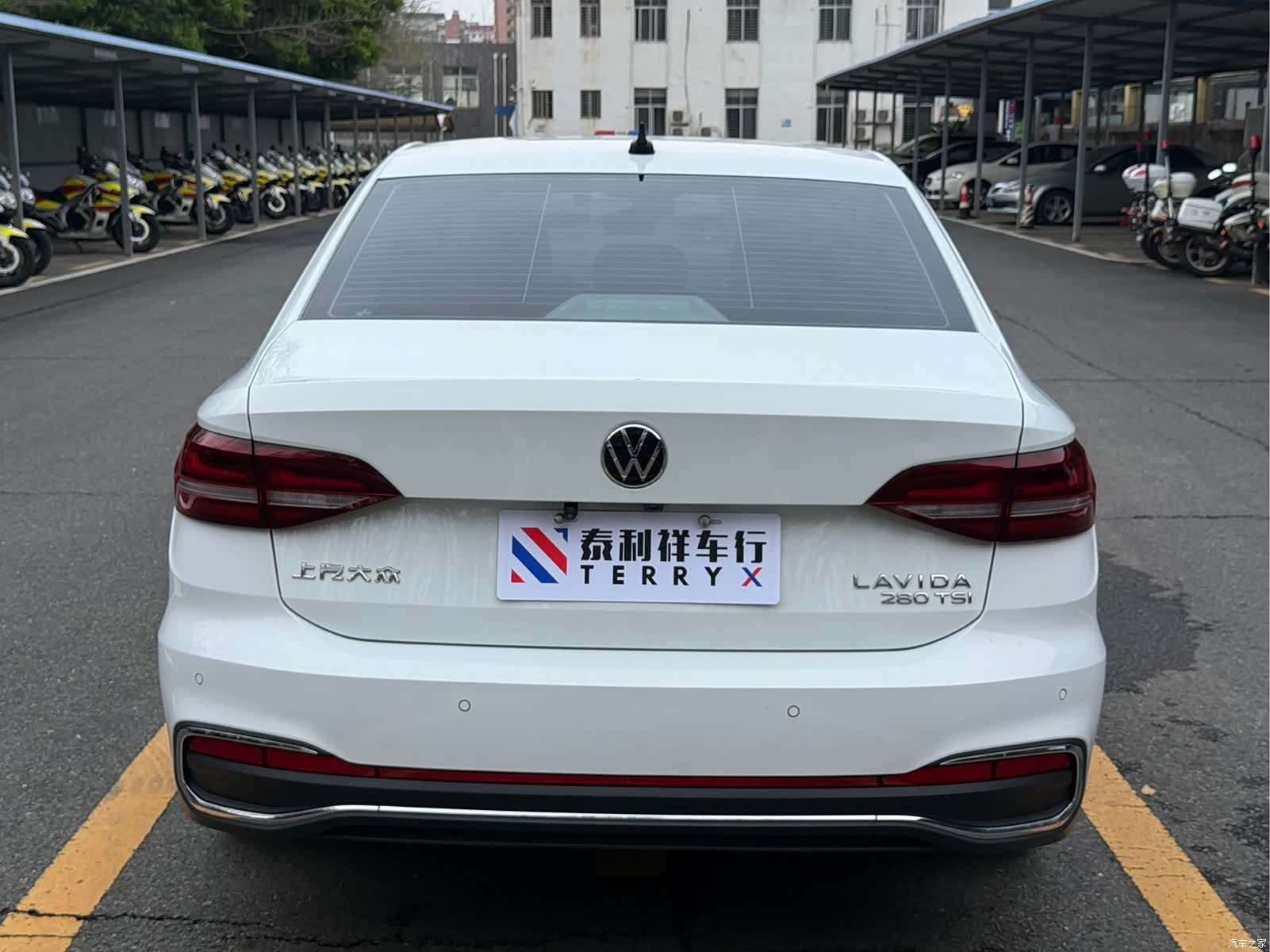Volkswagen Lavida, 2022 все фото