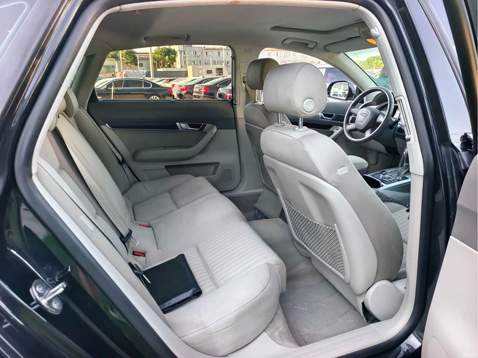 Audi A6L, 2012 16